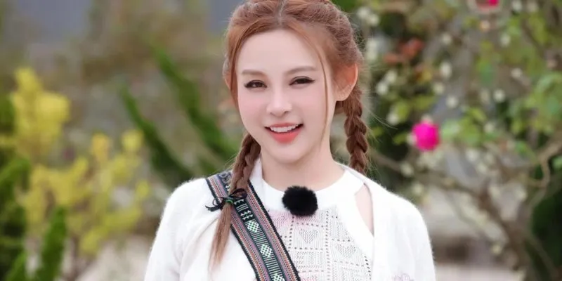 Huyền Baby - Sang trọng và quý phái