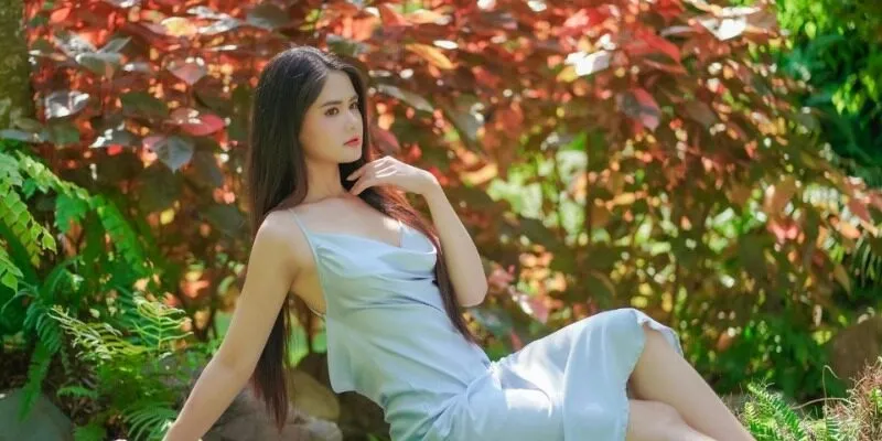 Thanh Trúc - Đôi mắt sâu, phong cách tinh tế